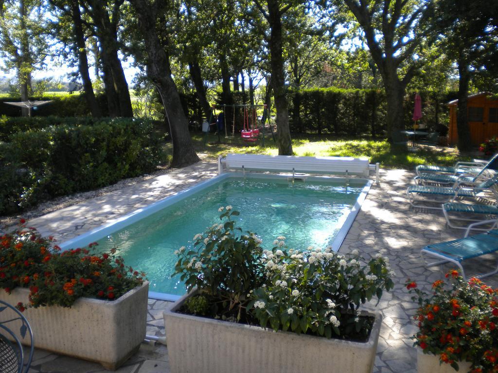 Bed and Breakfast Logis Du Comte Suze-la-Rousse Exterior foto